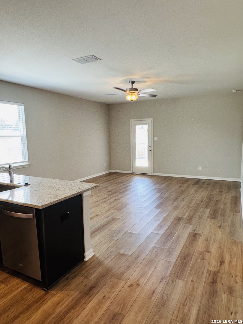 9103 Bennett Forest Converse TX 78109