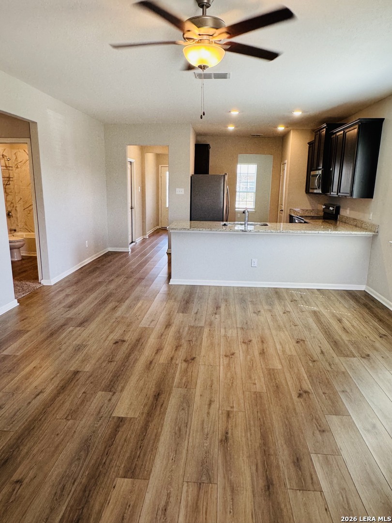 9103 Bennett Forest Converse TX 78109