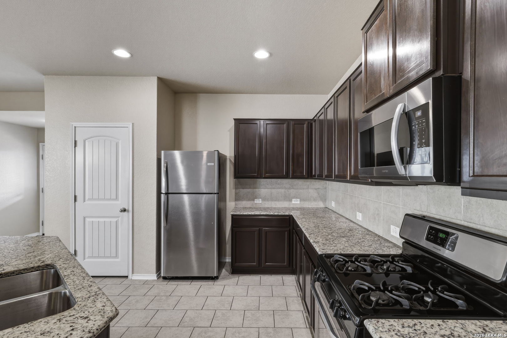 8810 Double Oak San Antonio TX 78254