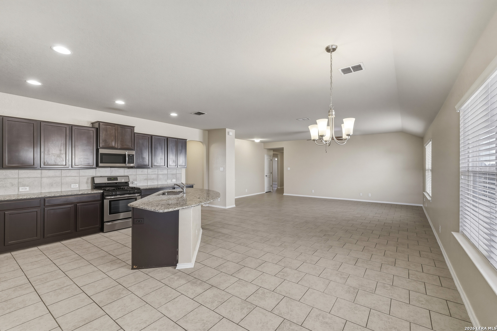 8810 Double Oak San Antonio TX 78254