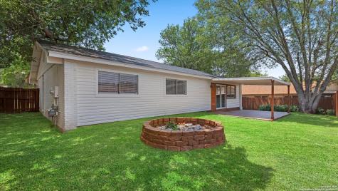 5815 Freemans Farm Street San Antonio TX 78233
