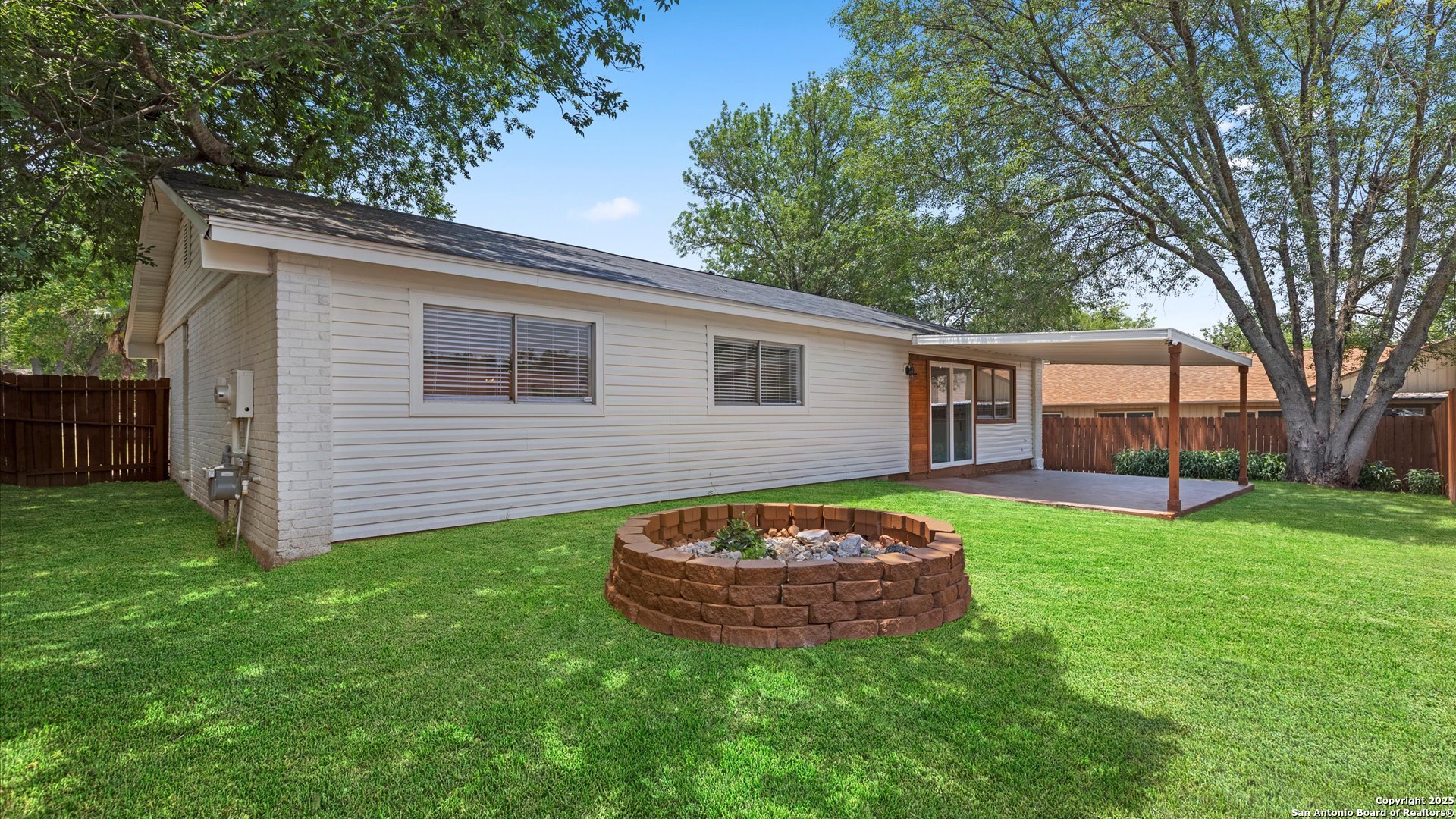 5815 Freemans Farm Street San Antonio TX 78233