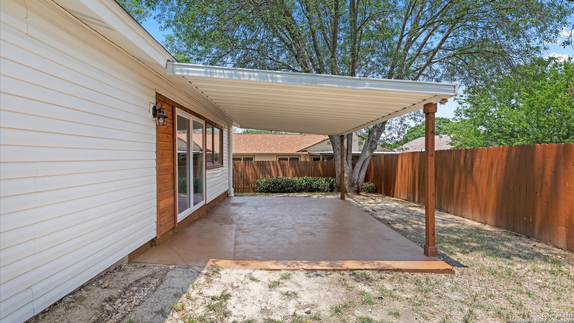 5815 Freemans Farm Street San Antonio TX 78233
