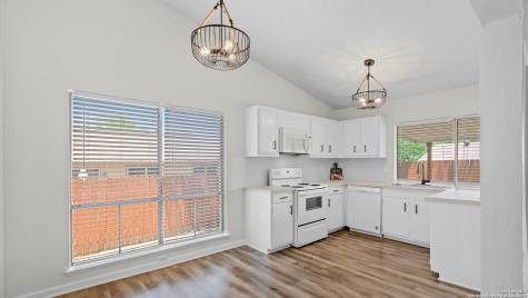5815 Freemans Farm Street San Antonio TX 78233