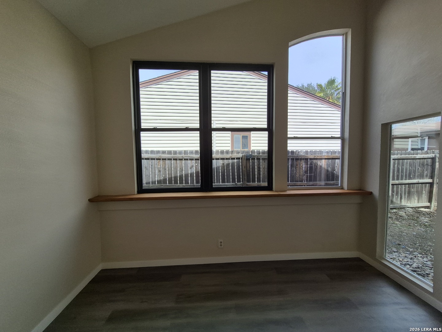 4018 Sunrise Cove San Antonio TX 78244