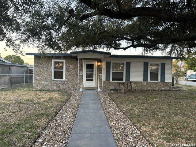 102 Idell Avenue San Antonio TX 78223