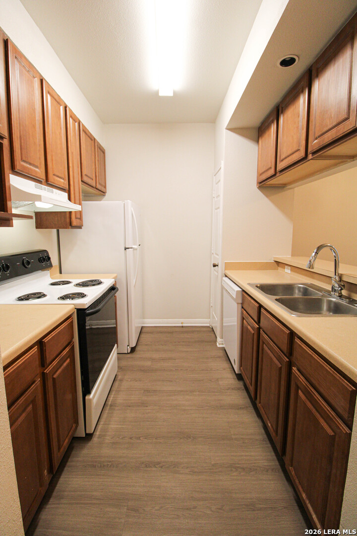 530 Dukeway Universal City TX 78148