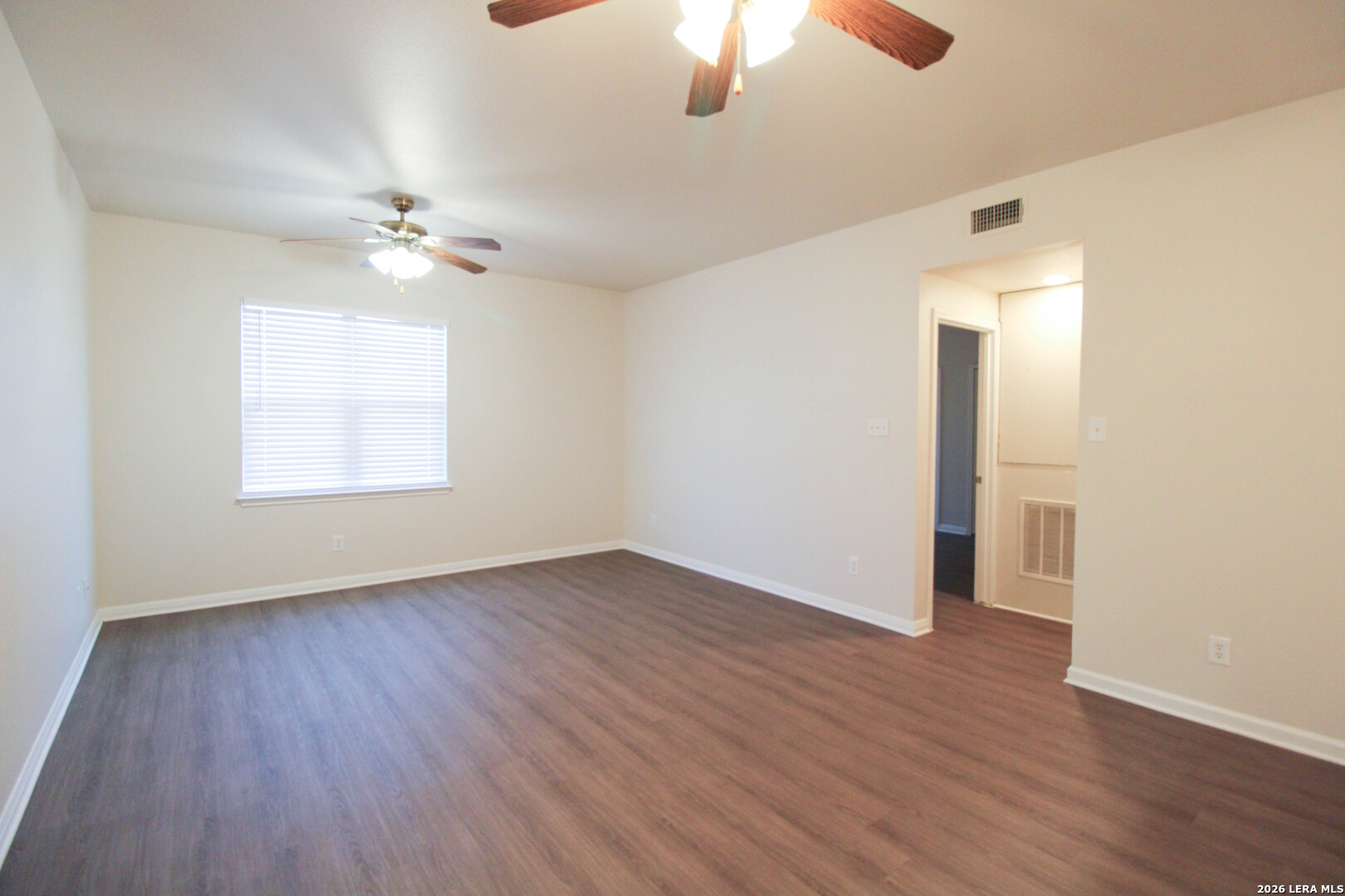 530 Dukeway Universal City TX 78148