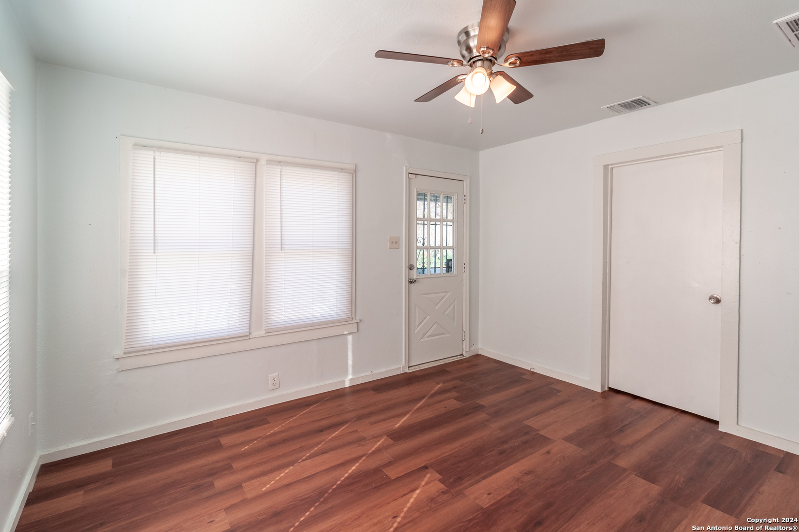 1610 Lennon Avenue San Antonio TX 78223