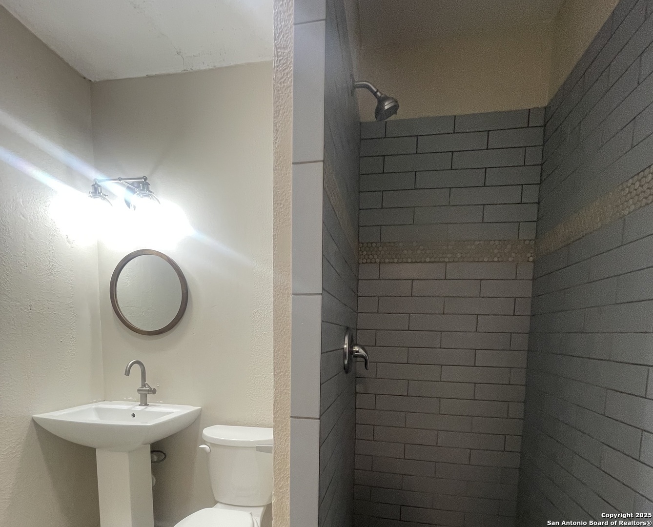 203 Isabel San Antonio TX 78210