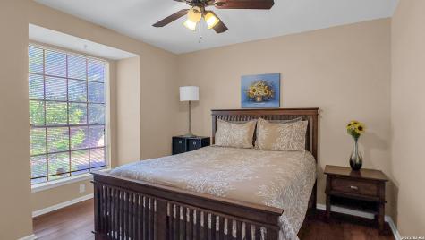 6042 Forest Shadow Street San Antonio TX 78240