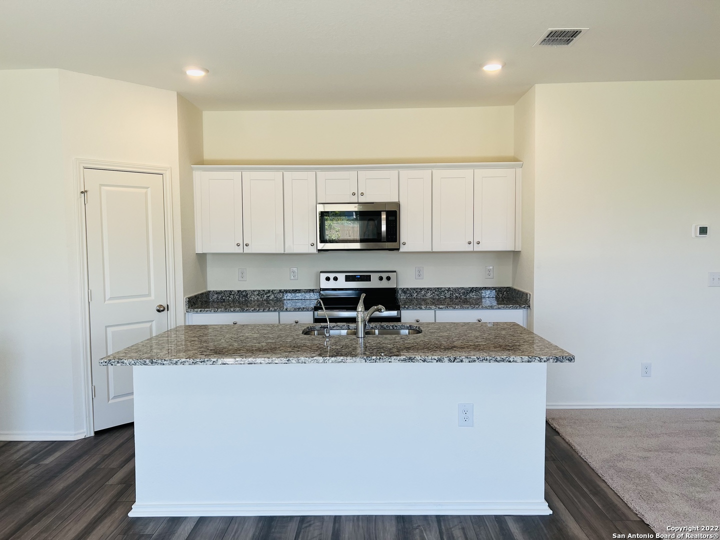 8907 Colony Meadow Converse TX 78109
