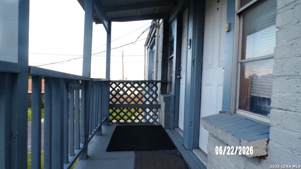 700 N Washington Beeville TX 78102