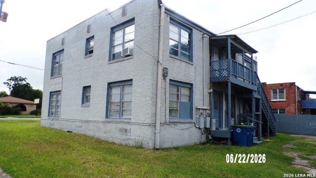 700 N Washington Beeville TX 78102