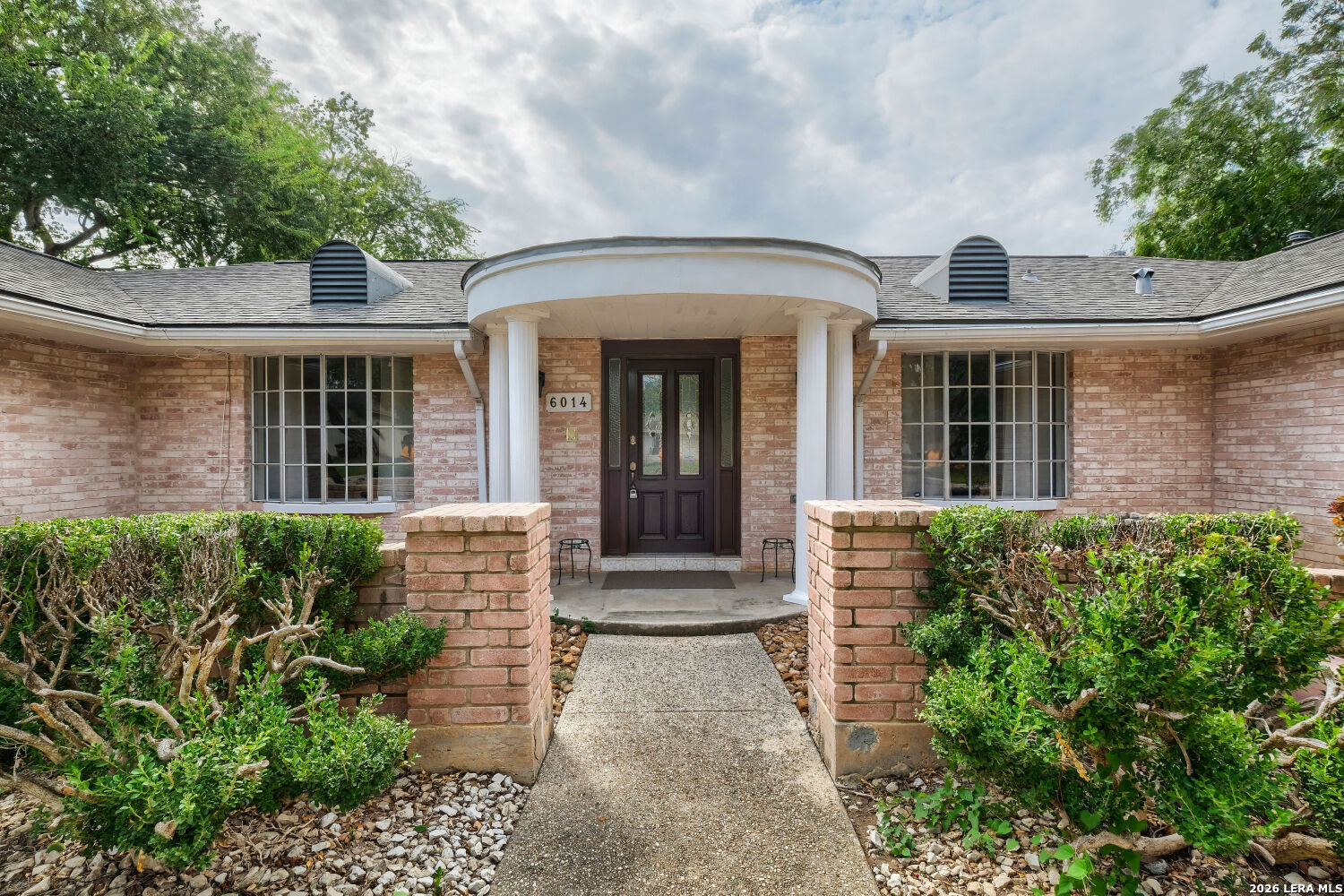 6014 Winterhaven Windcrest TX 78239