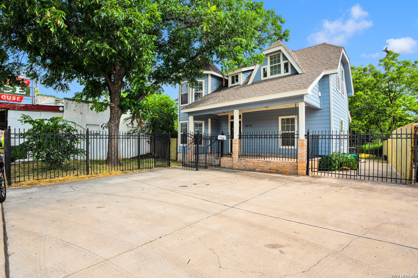 1615 W Commerce Street San Antonio TX 78207