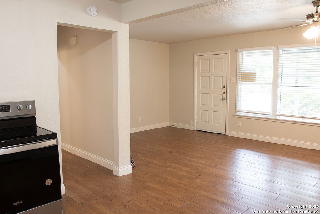 4618 Neer San Antonio TX 78213