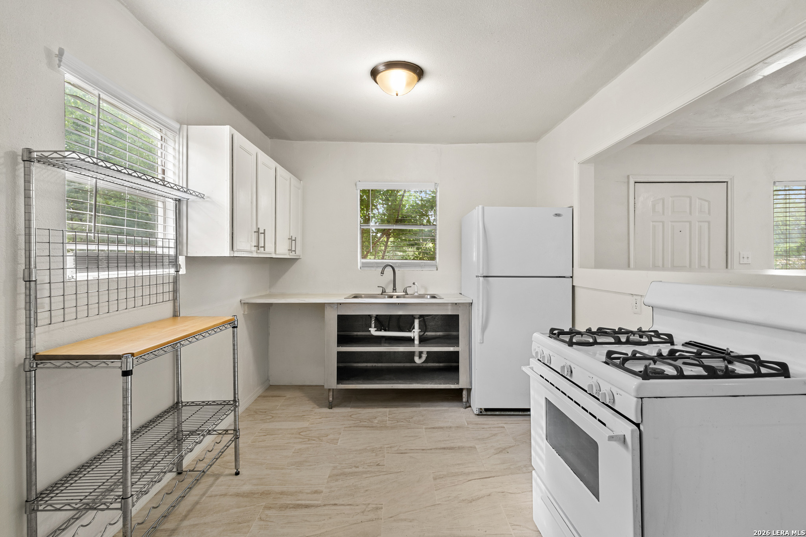 757 Avondale Avenue San Antonio TX 78223