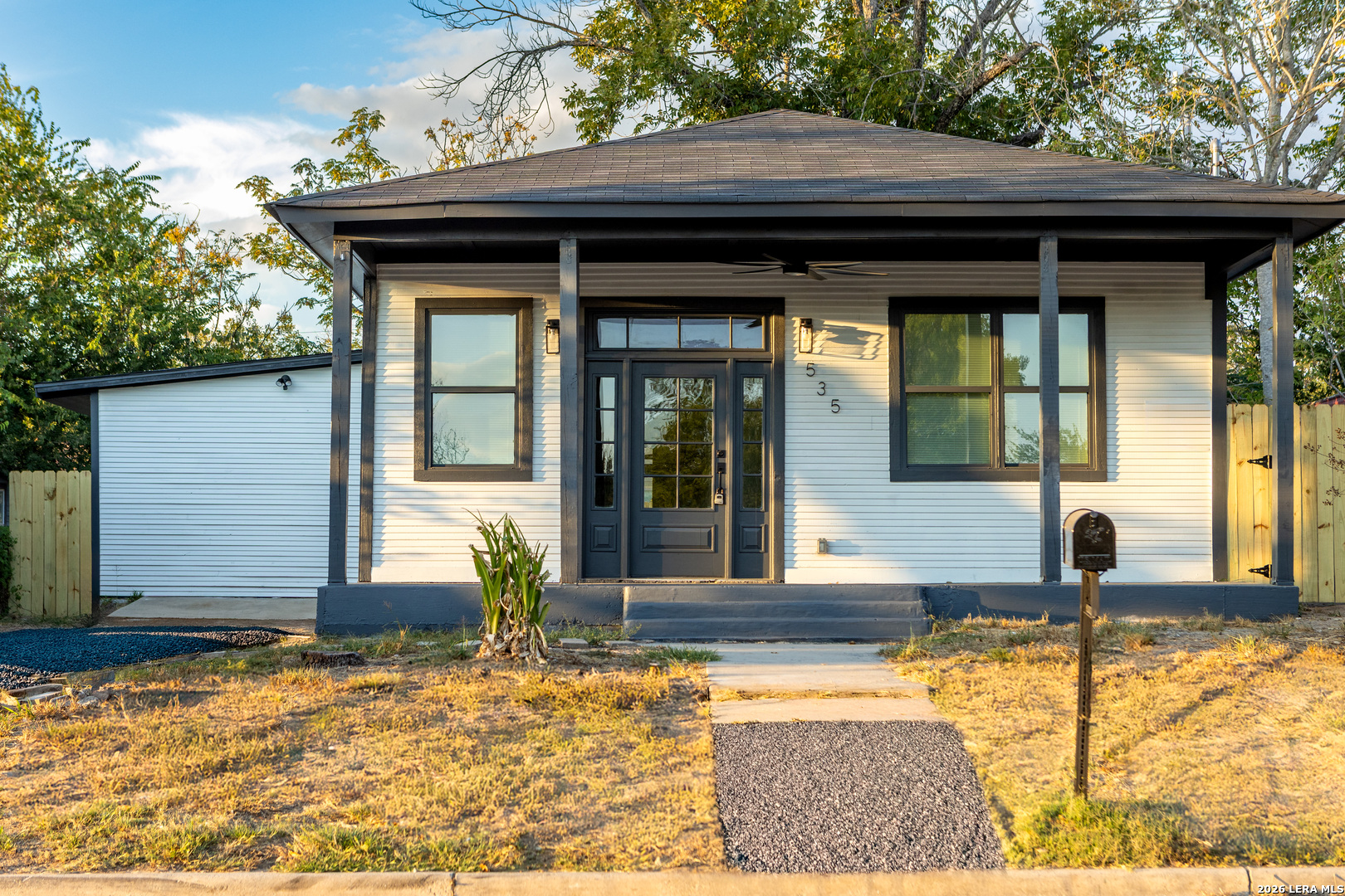 535 Austin Street Pleasanton TX 78064