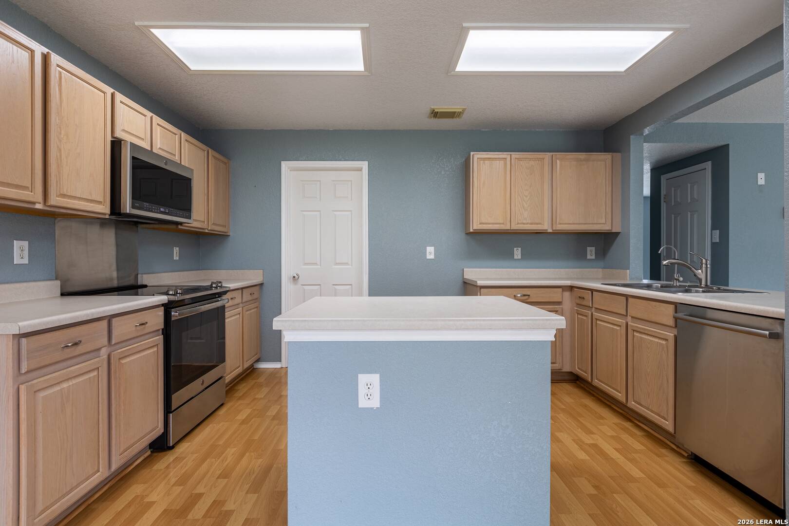 10838 Larson Cavern San Antonio TX 78254