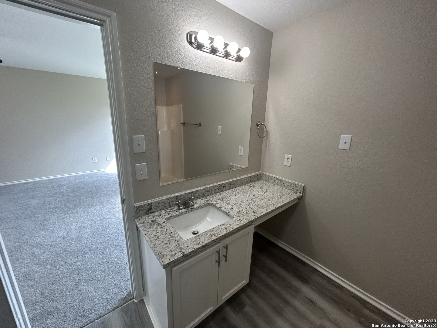 201 Gatewood Falls Cibolo TX 78108