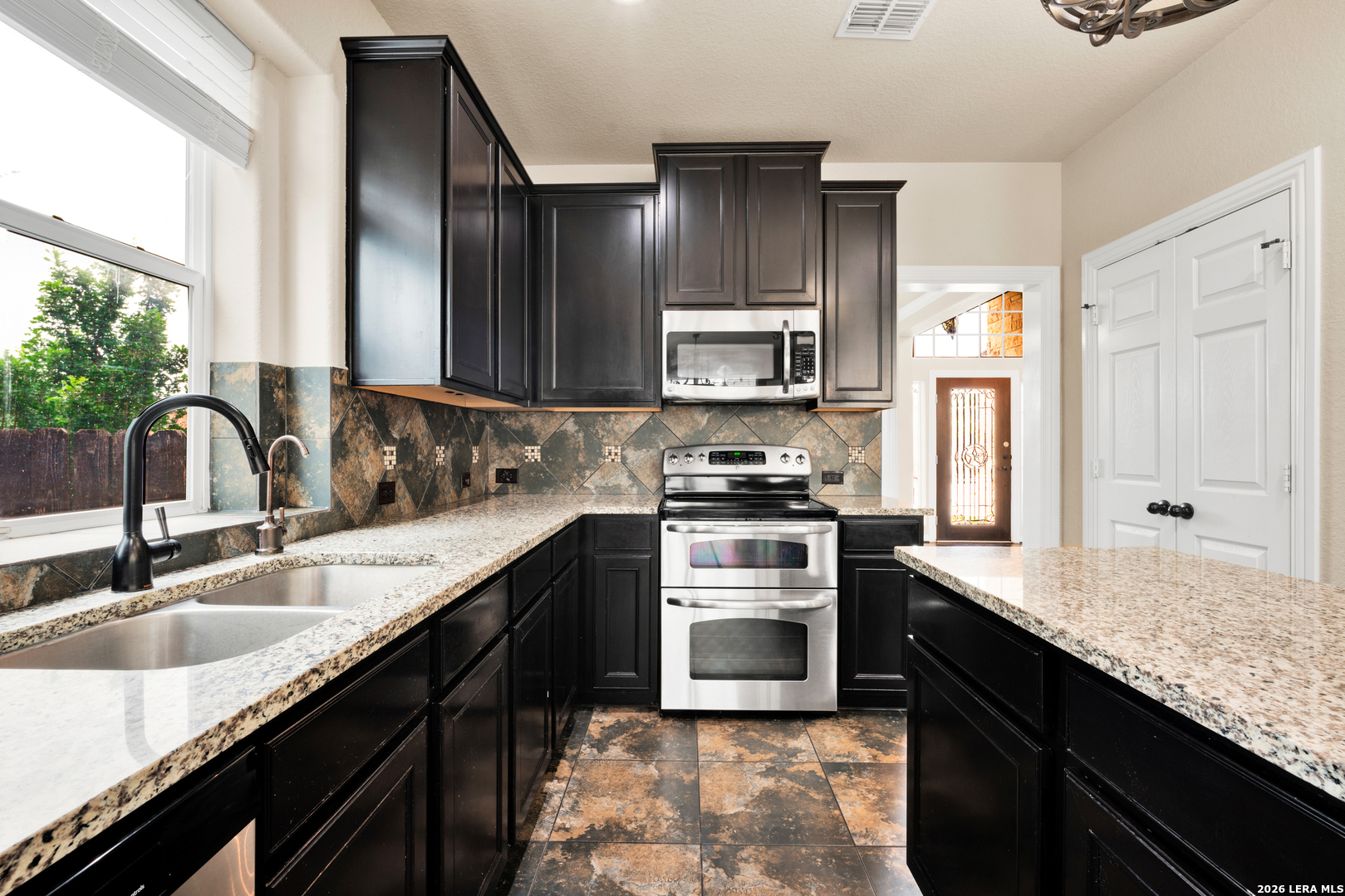 1802 Laivita Mist San Antonio TX 78251