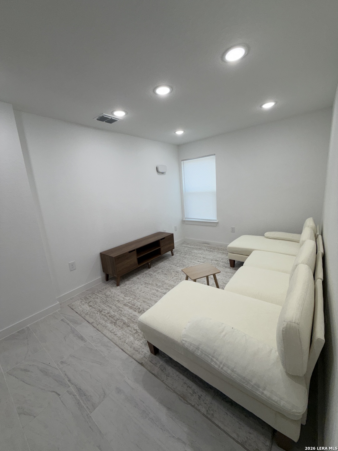 8503 S Flores Street San Antonio TX 78221