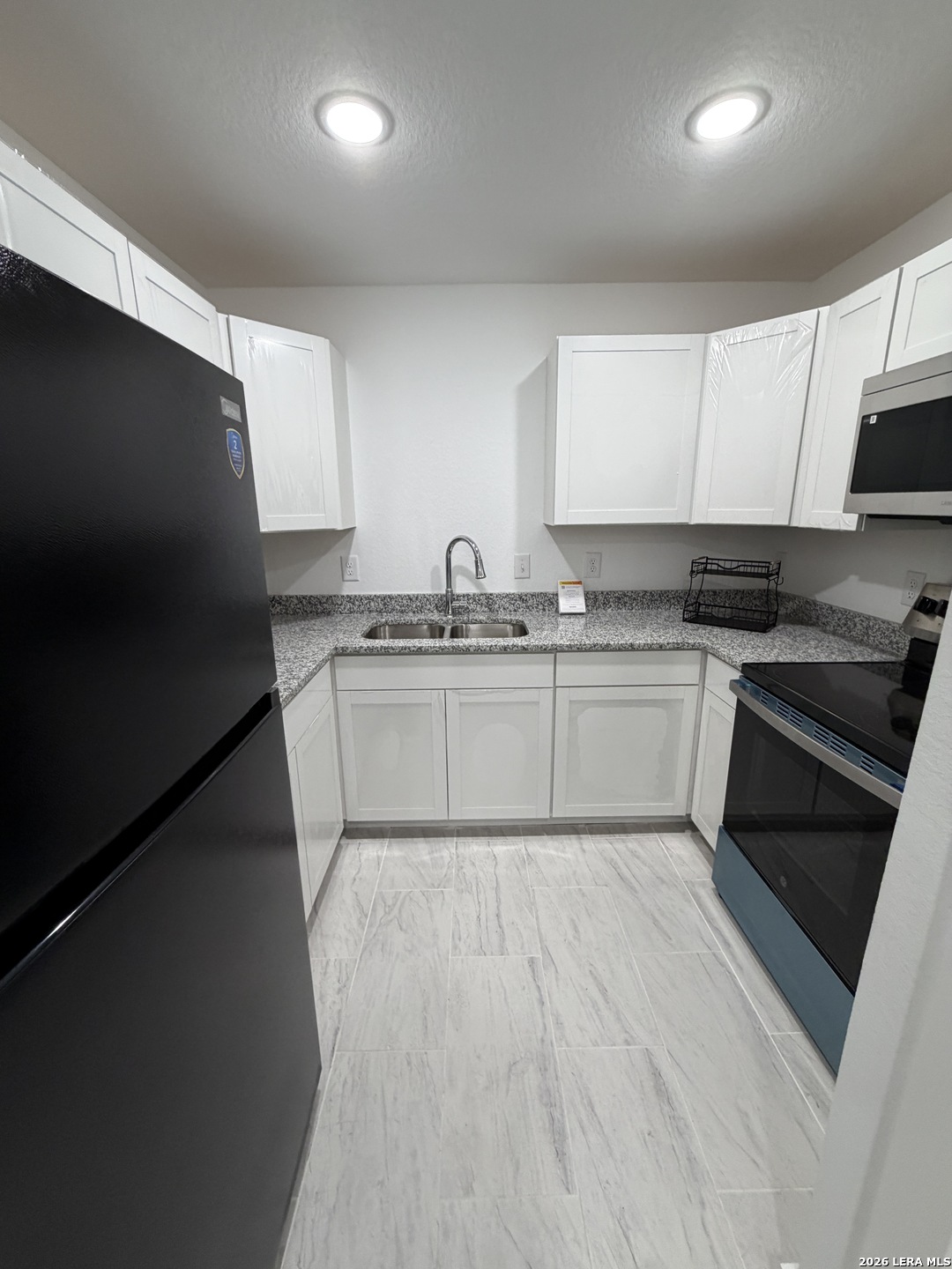8503 S Flores Street San Antonio TX 78221