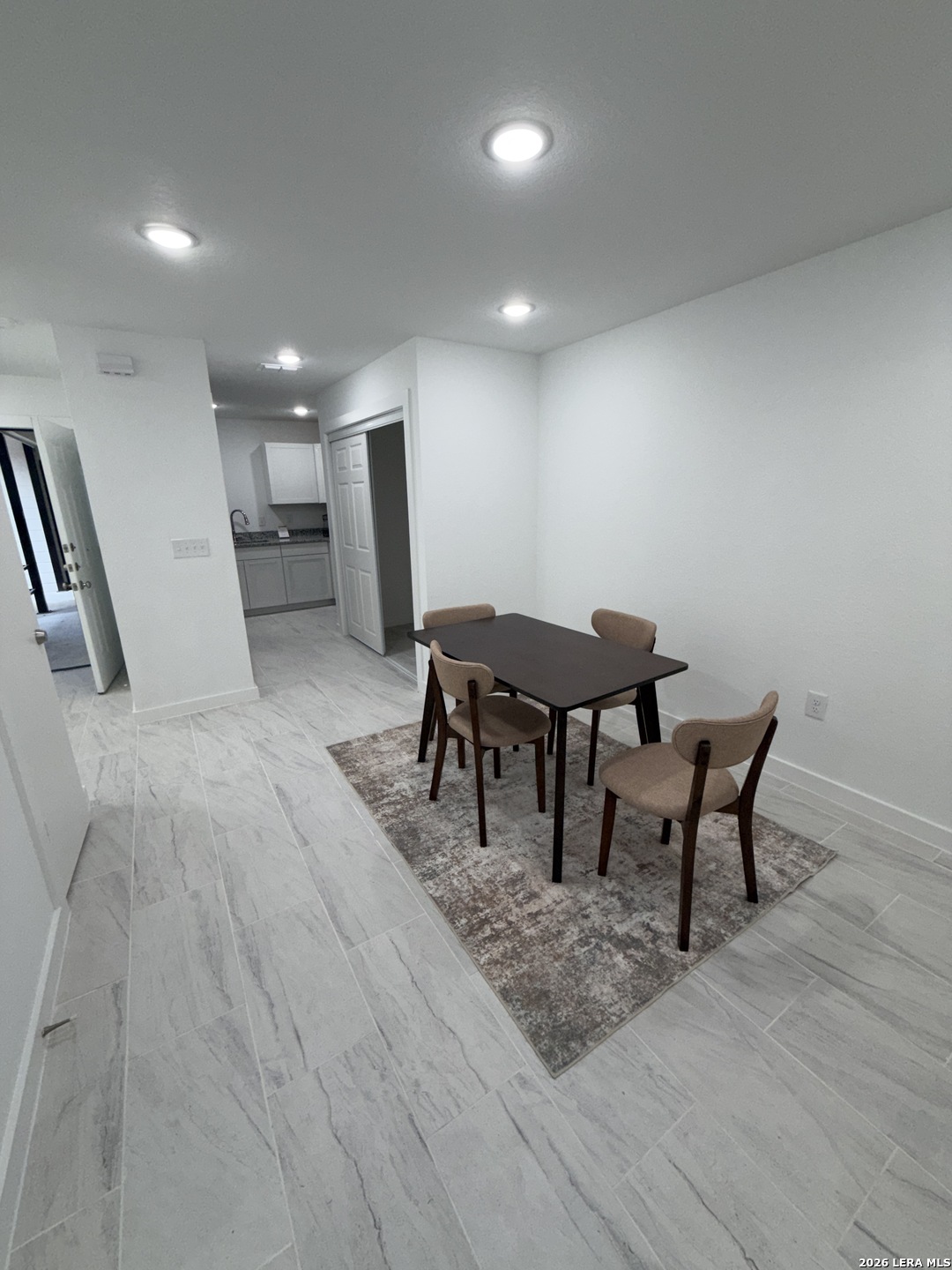 8503 S Flores Street San Antonio TX 78221