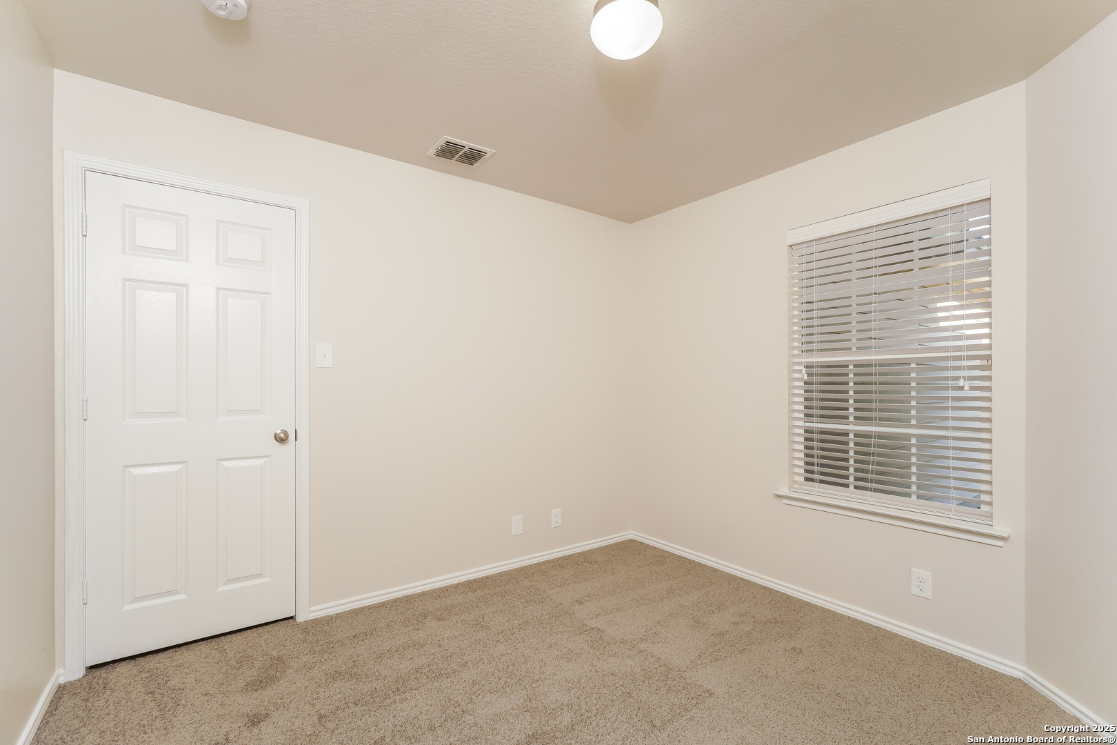 109 Golden Wren San Antonio TX 78253