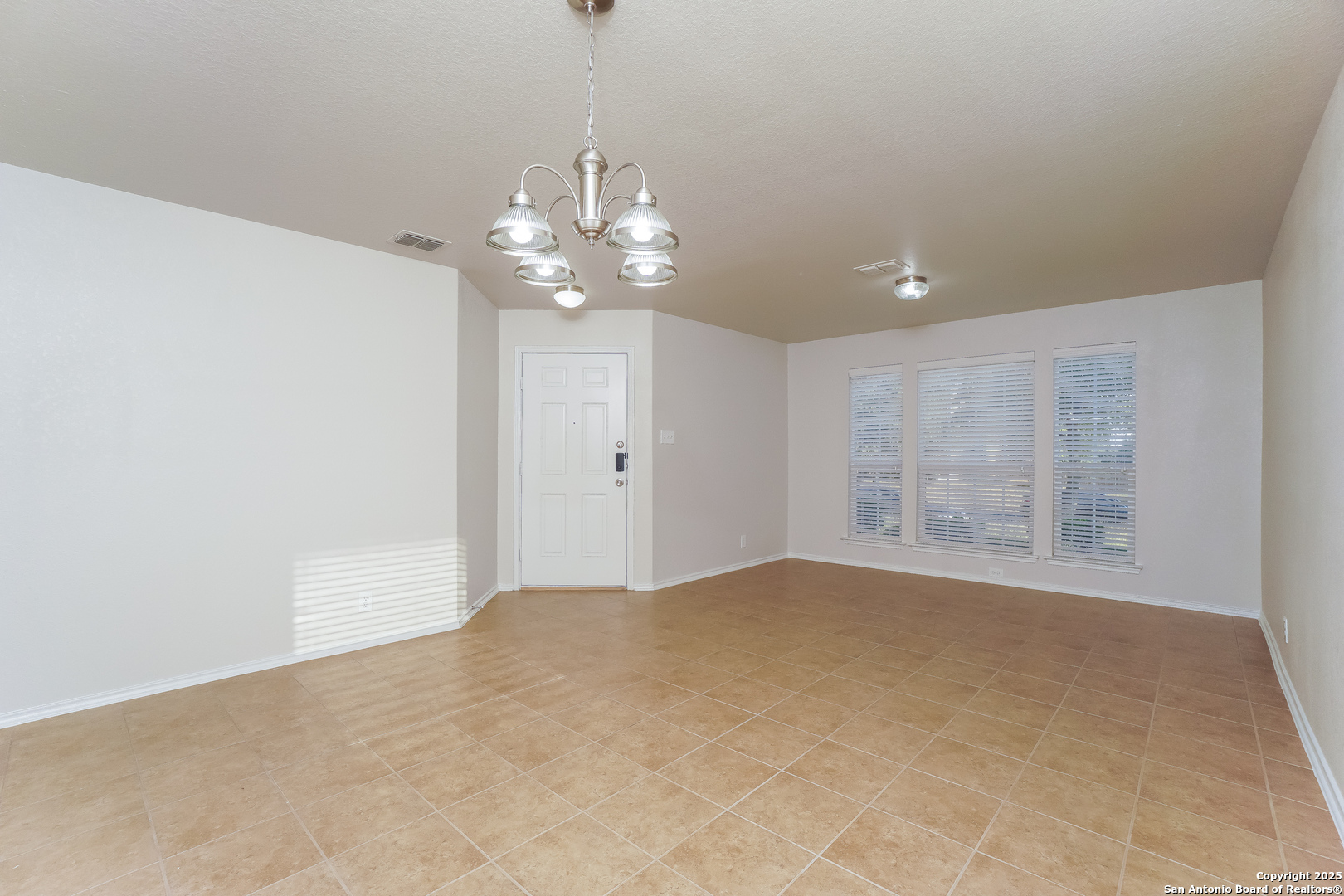 109 Golden Wren San Antonio TX 78253