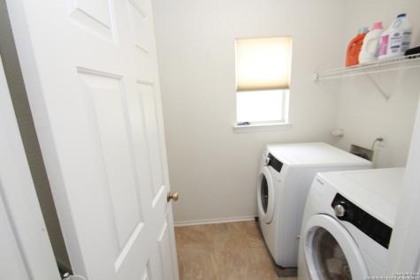 302 Agency Oaks San Antonio TX 78249