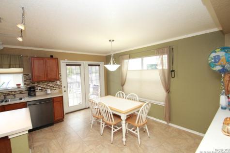 302 Agency Oaks San Antonio TX 78249