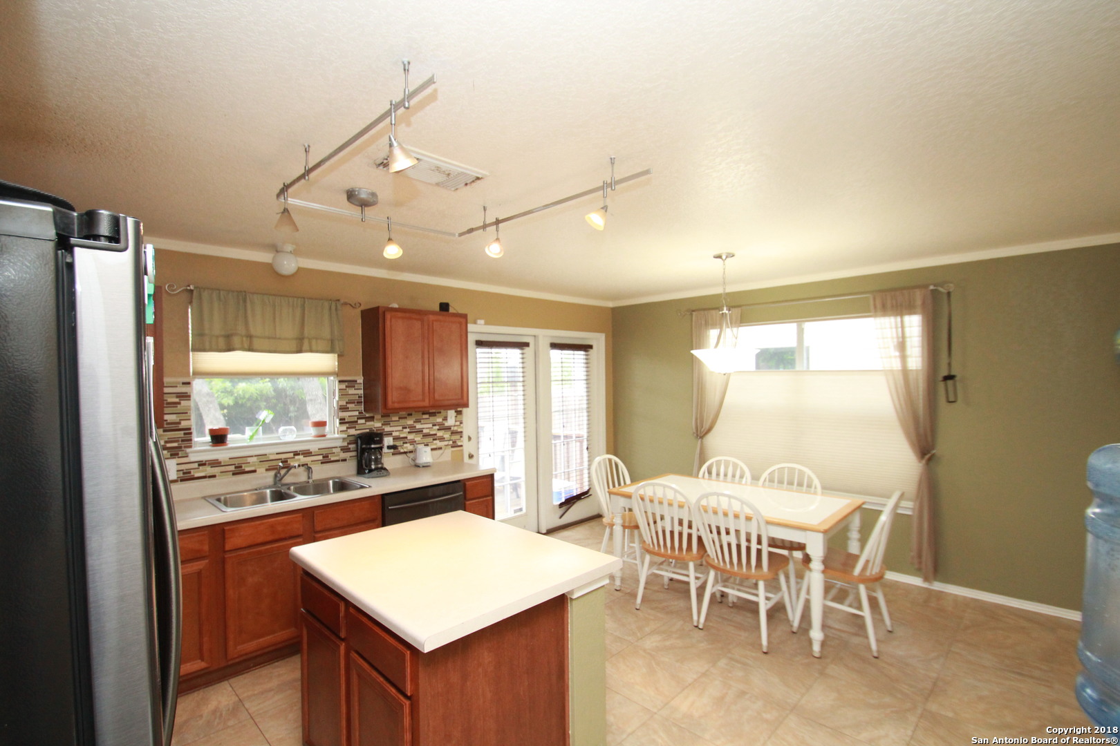 302 Agency Oaks San Antonio TX 78249