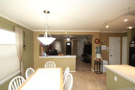 302 Agency Oaks San Antonio TX 78249