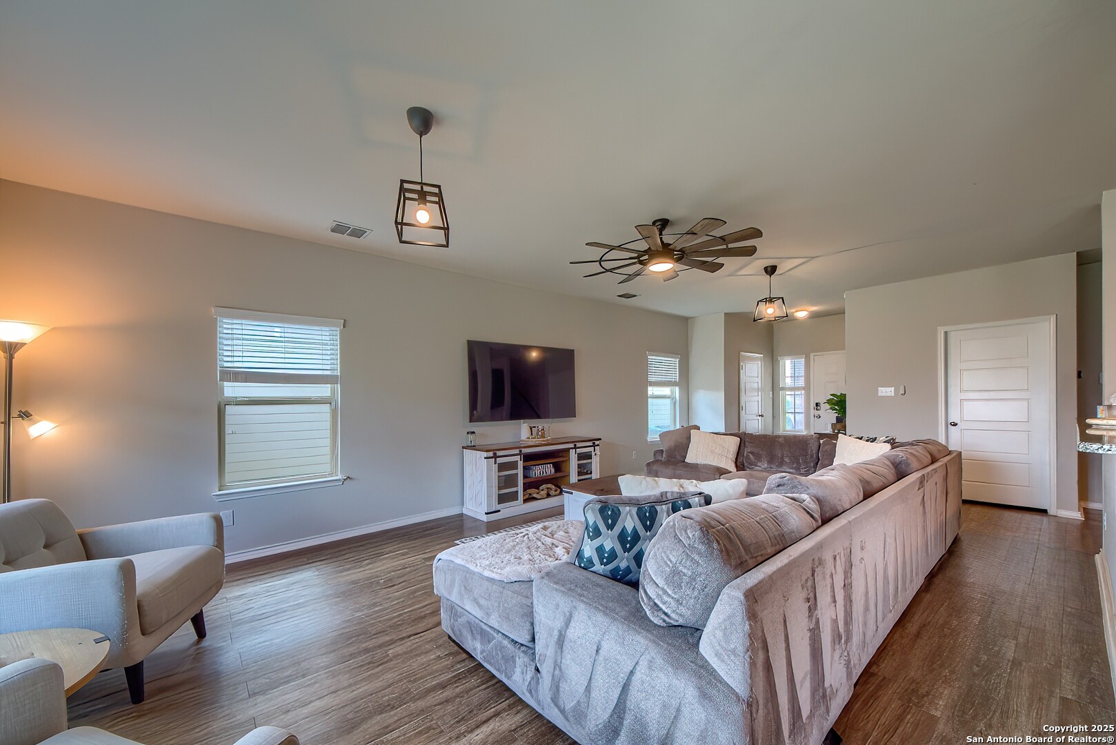 7421 Summer Blossom Court Converse TX 78109
