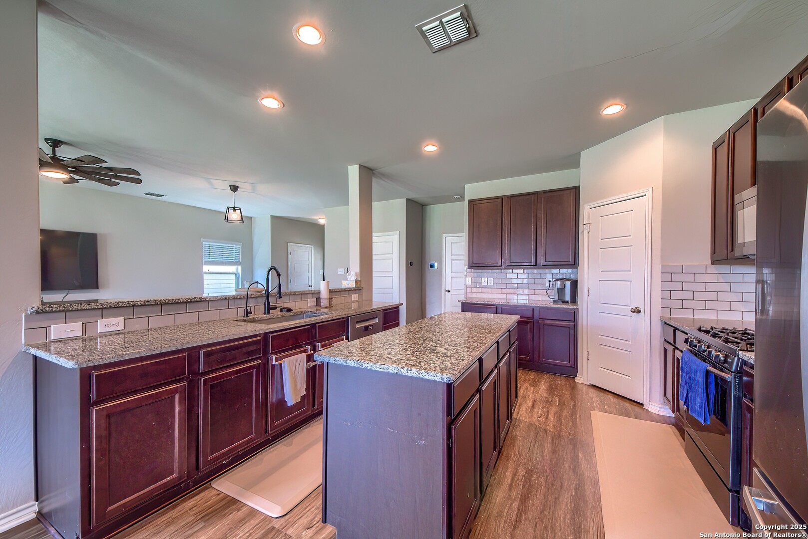 7421 Summer Blossom Court Converse TX 78109