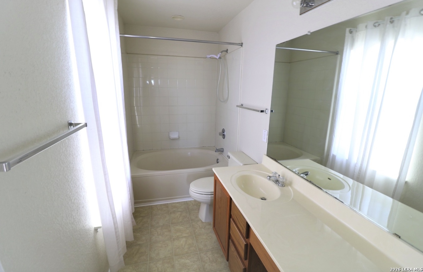 4915 Arizona Bay San Antonio TX 78244