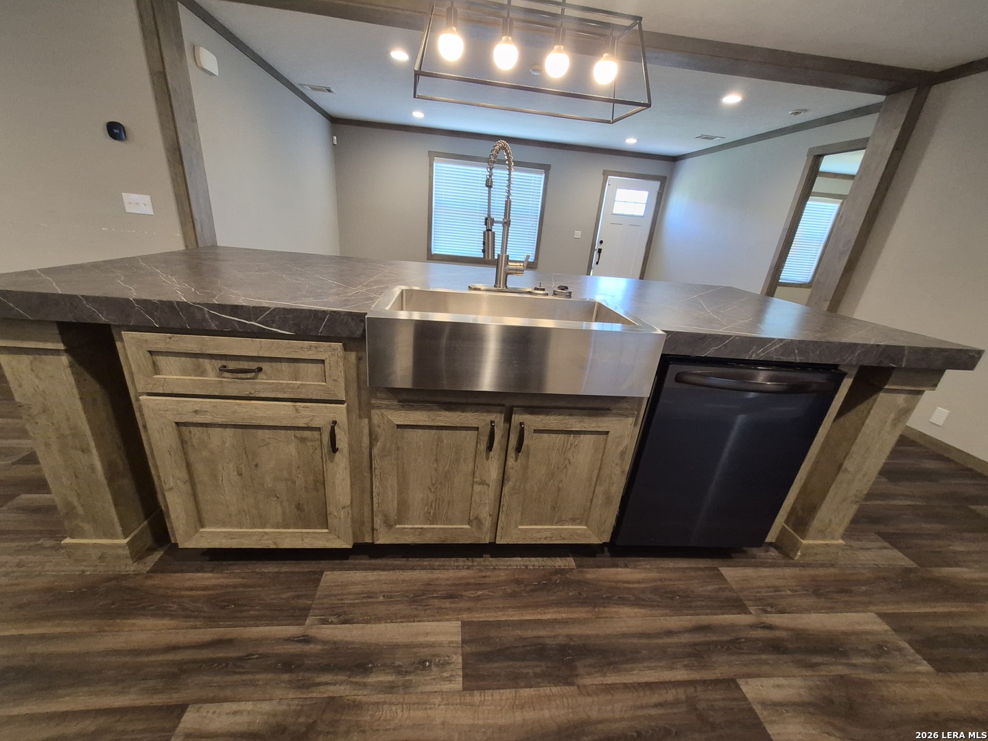 7151 Woodlake Parkway San Antonio TX 78218