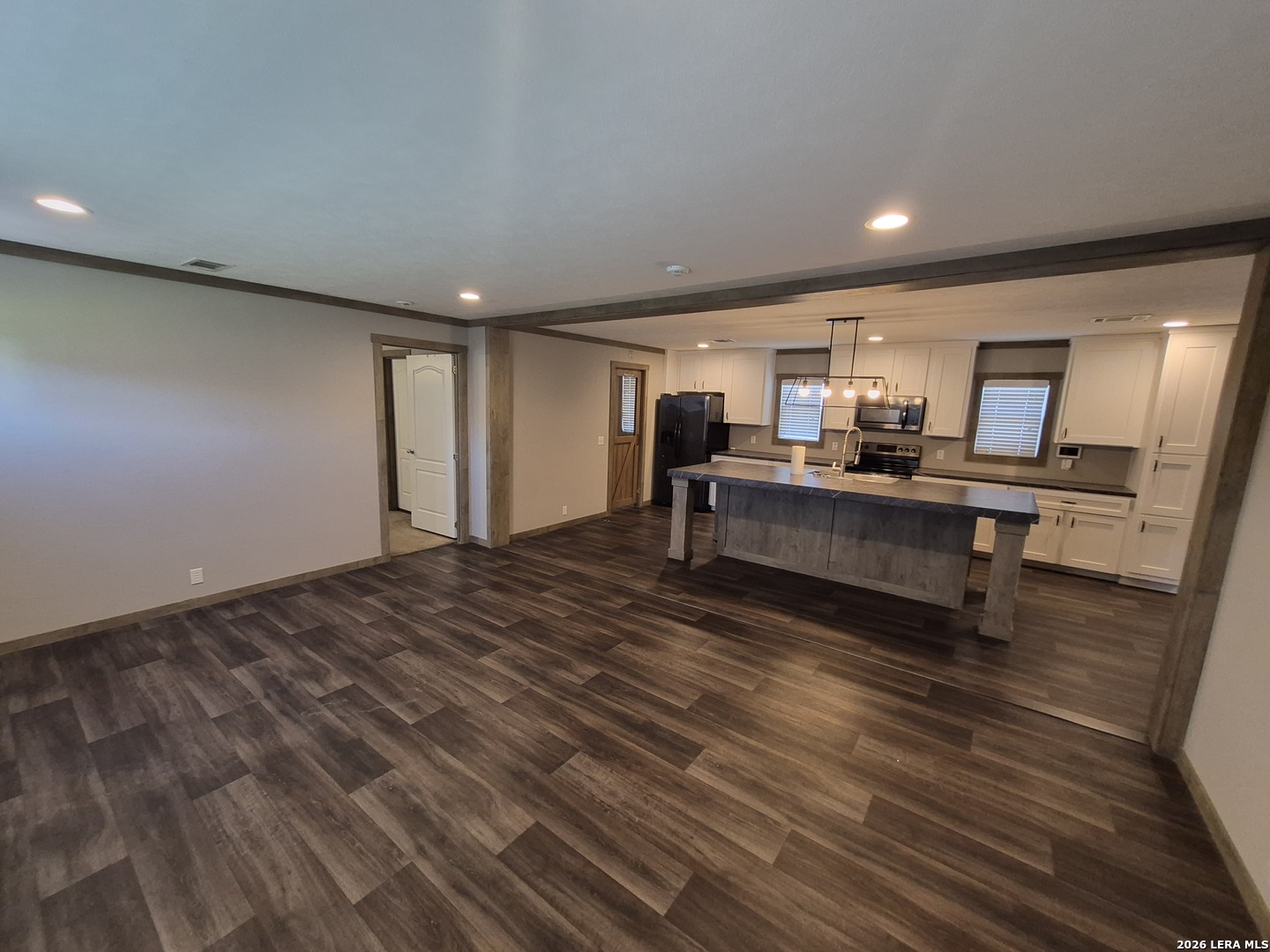 7151 Woodlake Parkway San Antonio TX 78218