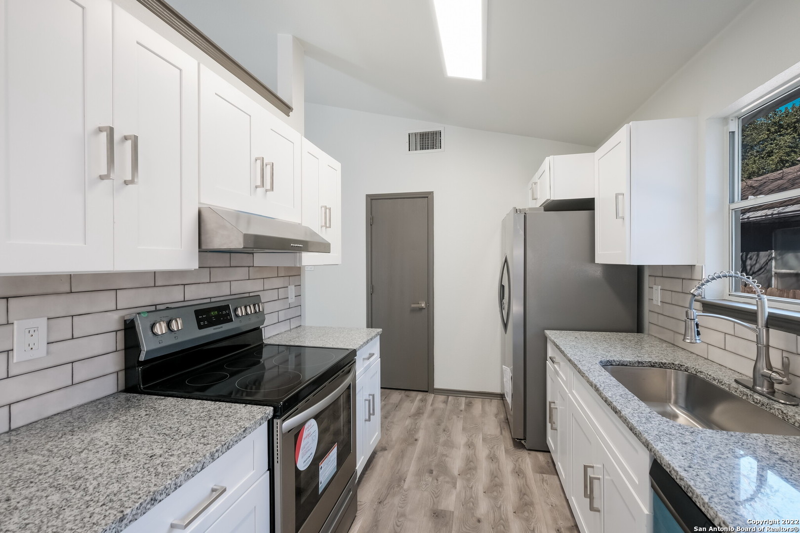 9014 Gill Bridge San Antonio TX 78254