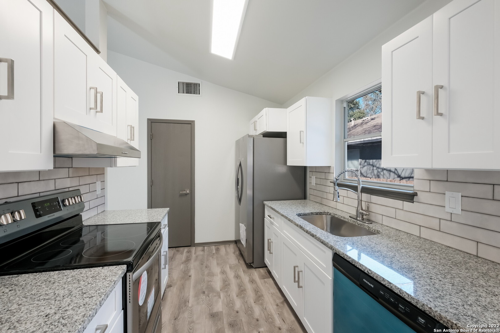 9014 Gill Bridge San Antonio TX 78254