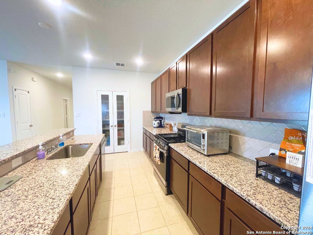 114 Fawn Trace San Antonio TX 78253