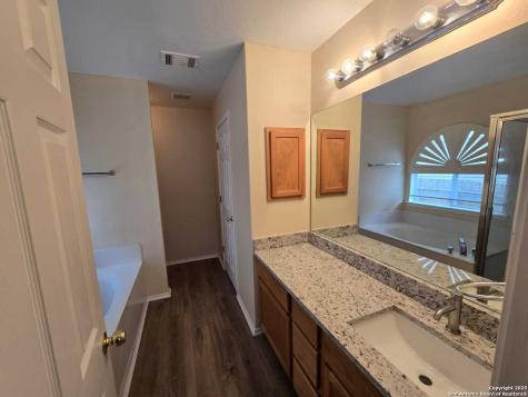 566 Rattler Bluff San Antonio TX 78251