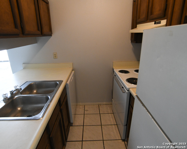 5607 Lochmoor San Antonio TX 78244