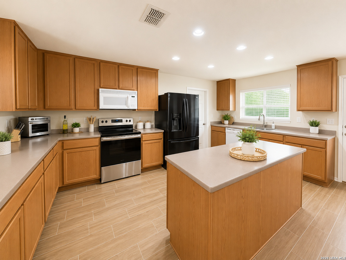 8835 Laguna Rio San Antonio TX 78251