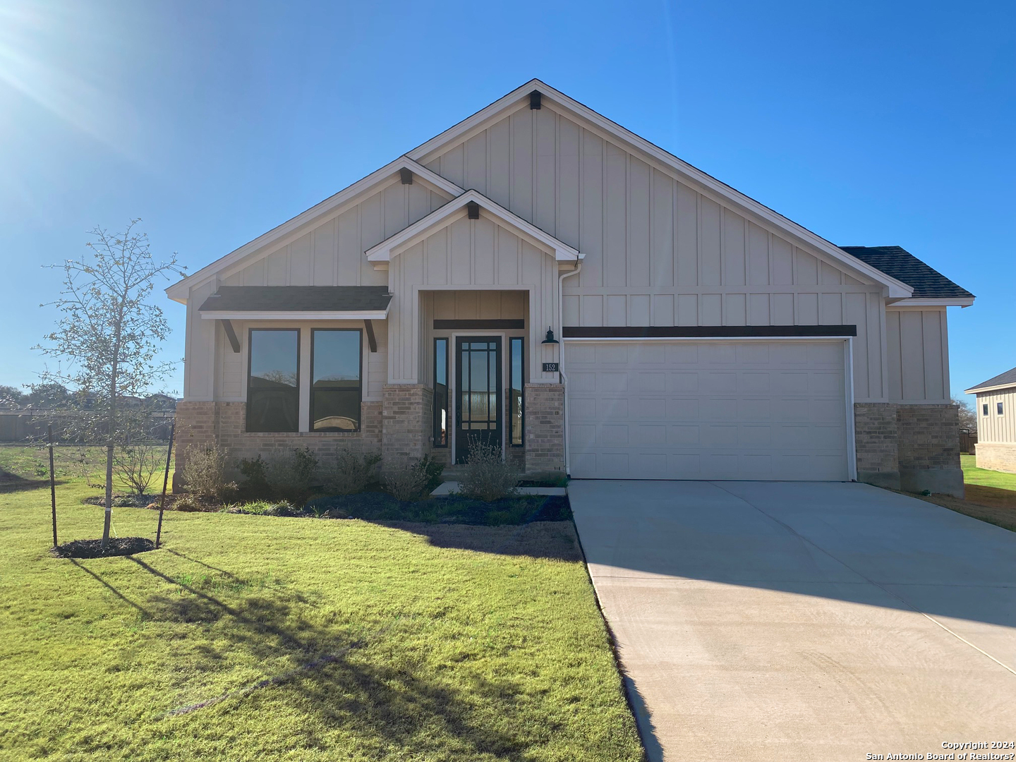 152 W Magnolia Circle La Vernia TX 78121
