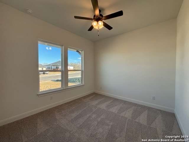 152 W Magnolia Circle La Vernia TX 78121