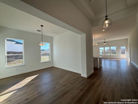 152 W Magnolia Circle La Vernia TX 78121