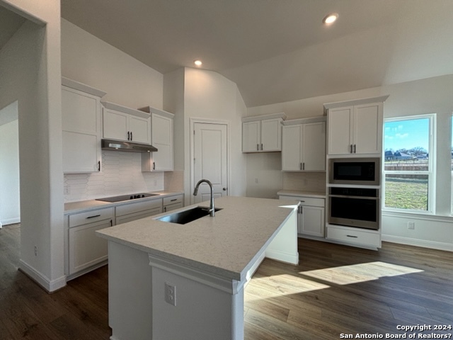 152 W Magnolia Circle La Vernia TX 78121